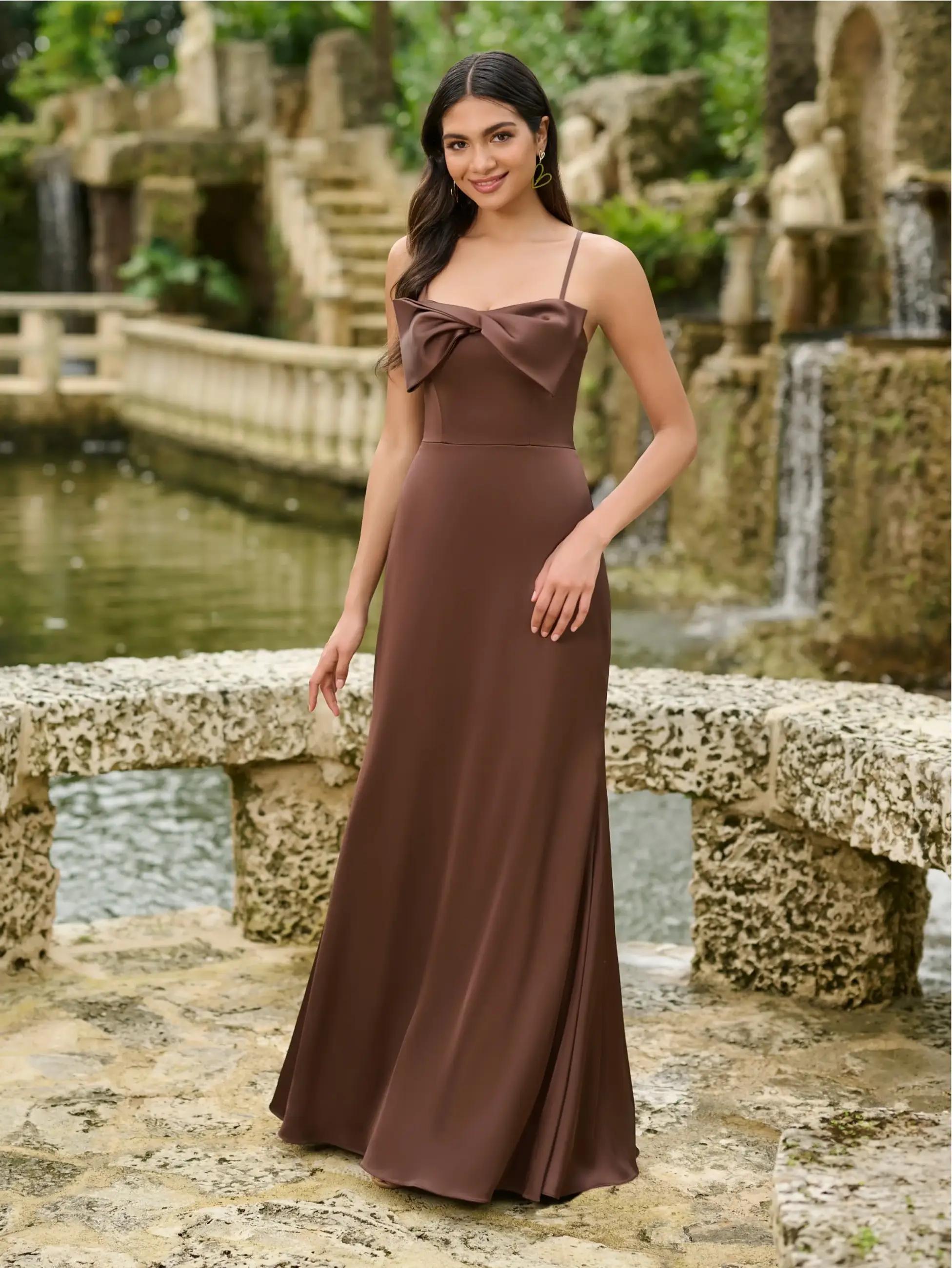 How to Coordinate Bridesmaid Dresses with a Wedding Theme Image
